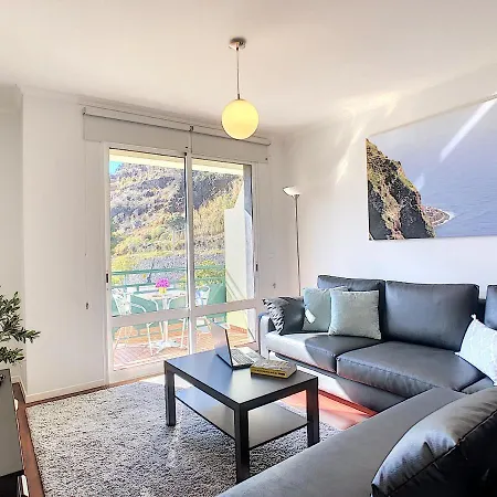 Sea N' Sun By Lovelystay Apartamento