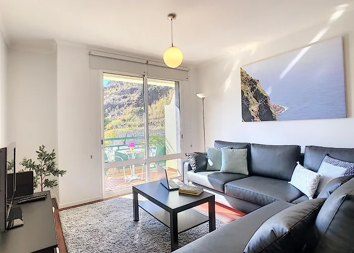 Sea N' Sun By Lovelystay Apartament